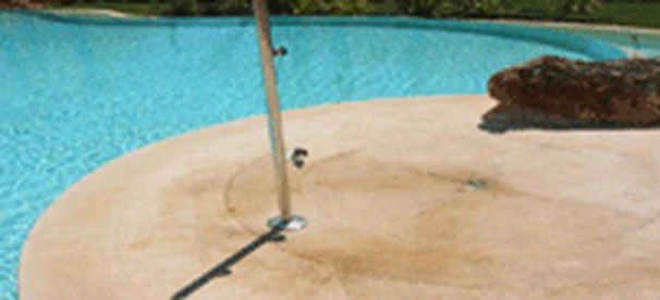 Tratamiento de borde de piscina — Antes